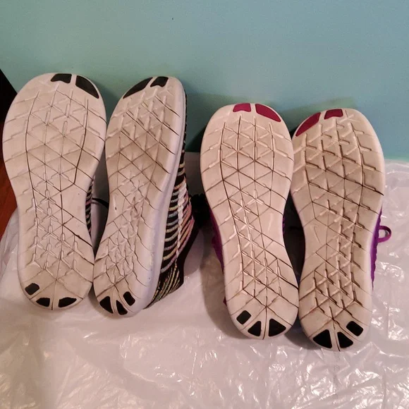 2 Pairs Natural Flex Running Shoes - Picture 4 of 9